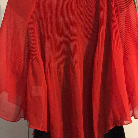 Romeo/Juliet Accordion Blouse - Picture 6 of 6